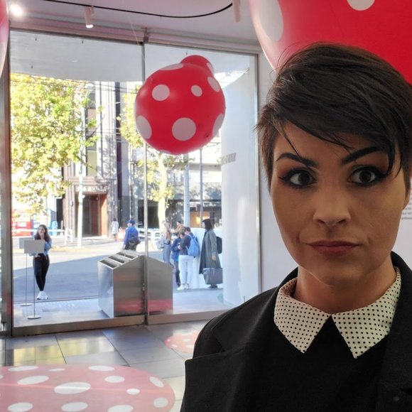 Meet your Posher, Tiffany - Picture 5 of 5